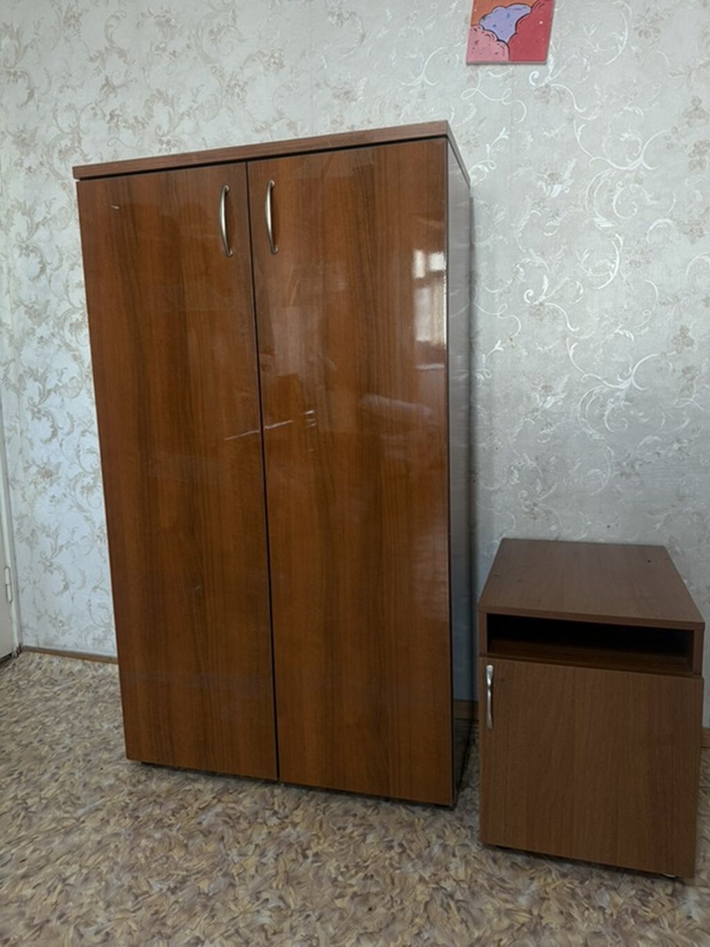 Шкаф и тумба в одном стиле (цвет – тёплый орех, глянец). -: фото 2