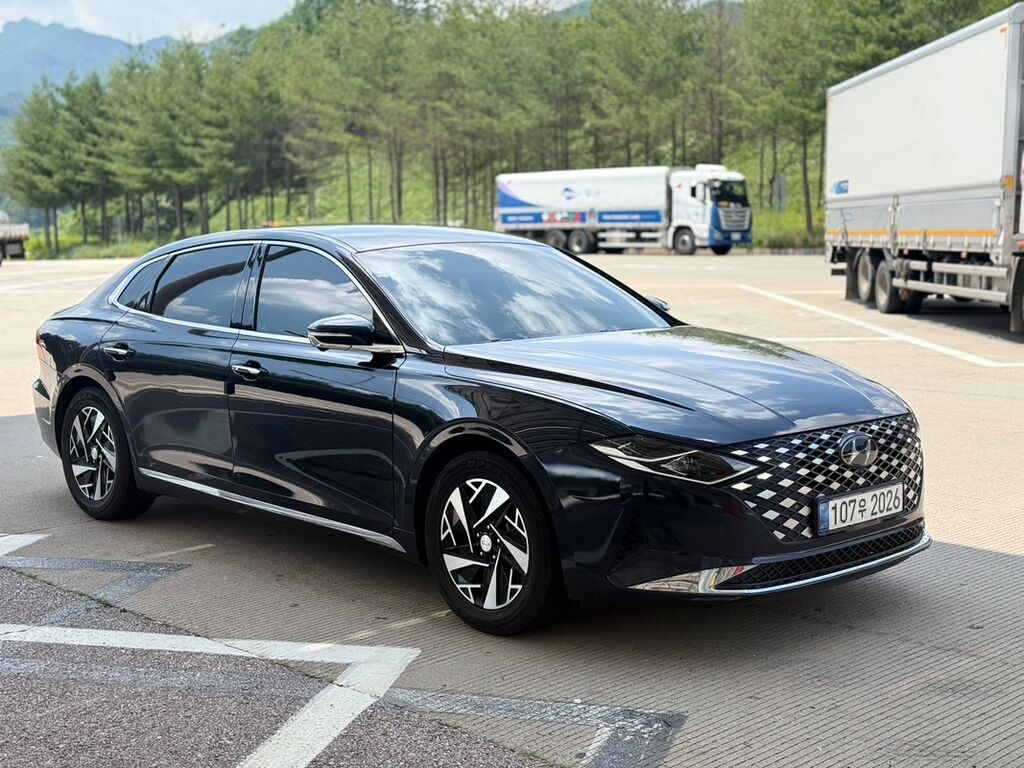 Hyundai Grandeur: 2021 г., 2.5 л, Автомат, Гибрид, Седан: фото 5