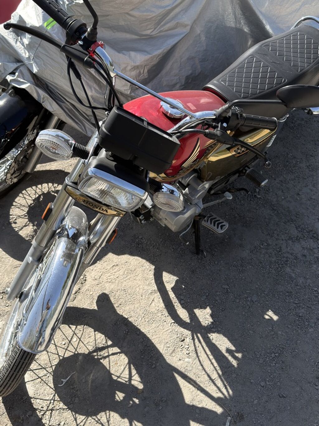 Honda CG125 (125 cc) — классический легкий мотоцикл с экономичным: фото 3