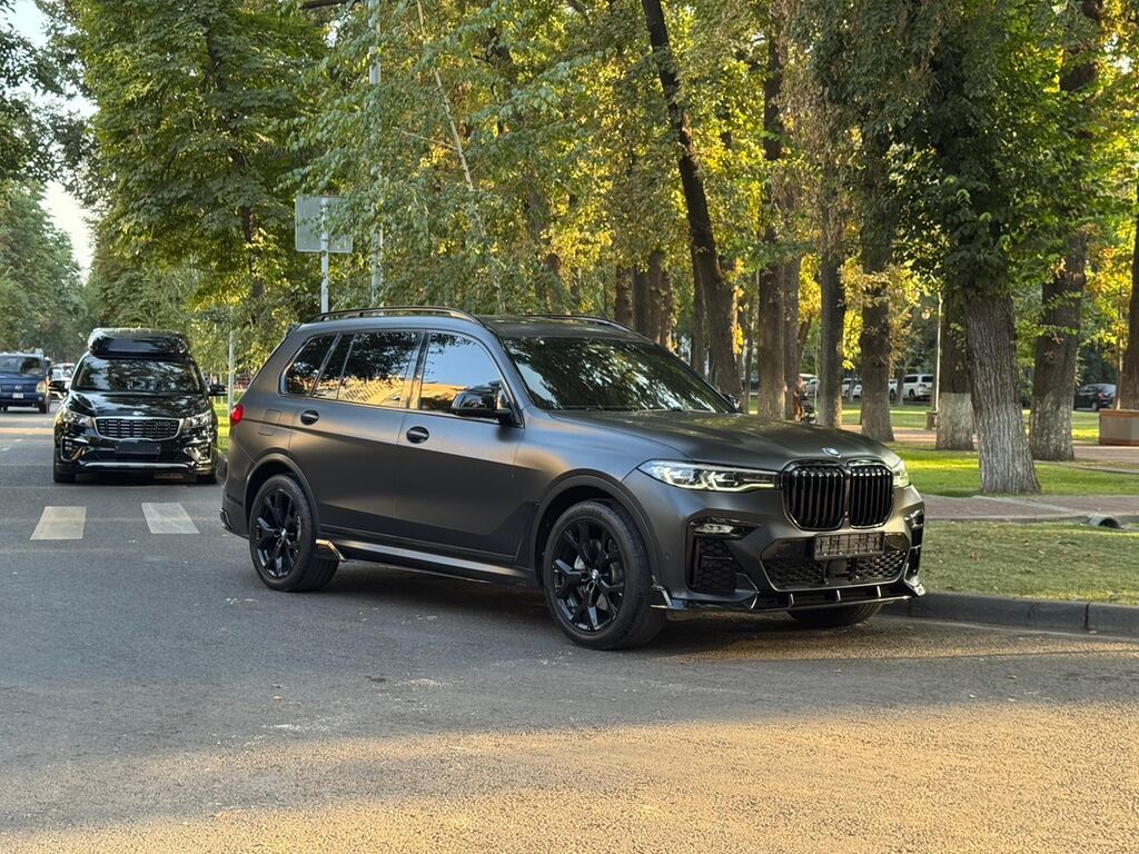 BMW X7: 2020 г., 3 л, Автомат, Бензин, Внедорожник: фото 2