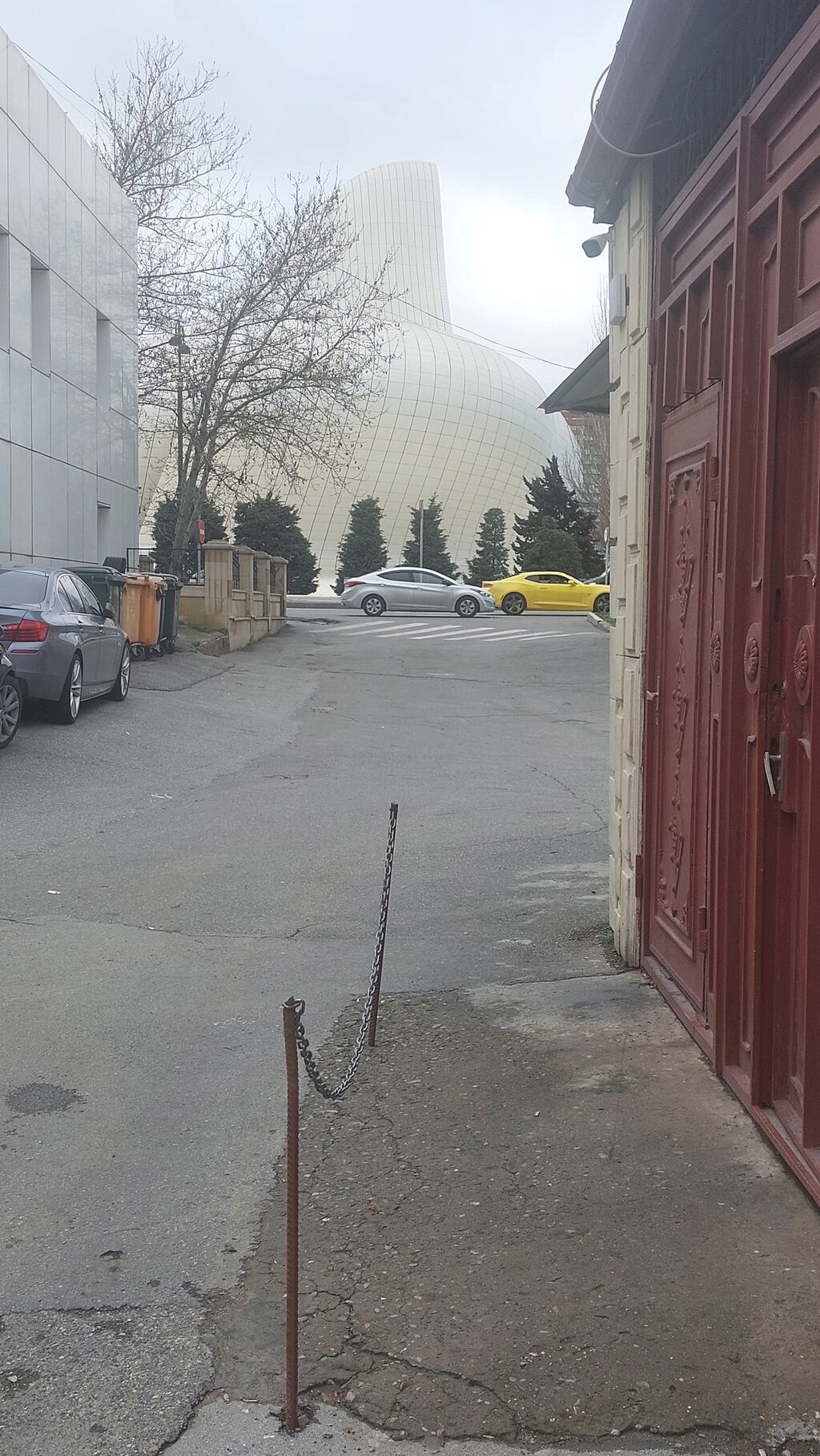 Montin 4 otaqlı, 150 kv. m, Orta təmir