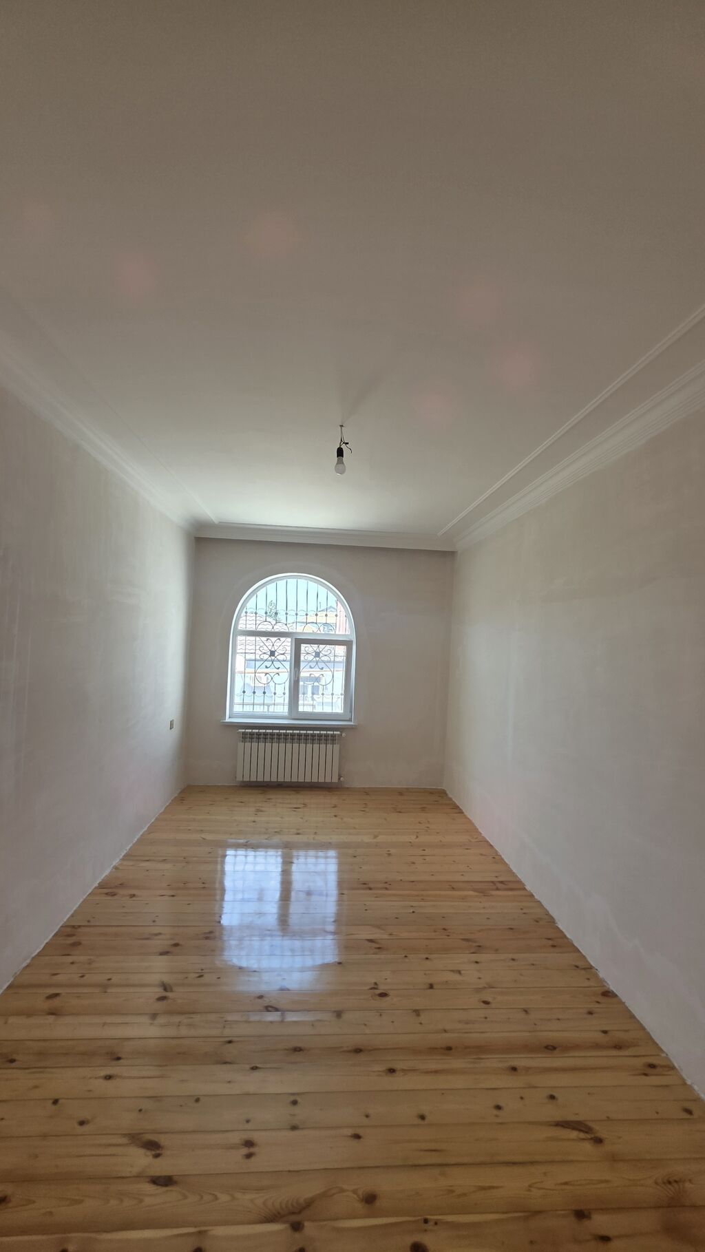 6 otaqlı, 205 kv. m, Yeni təmirli
