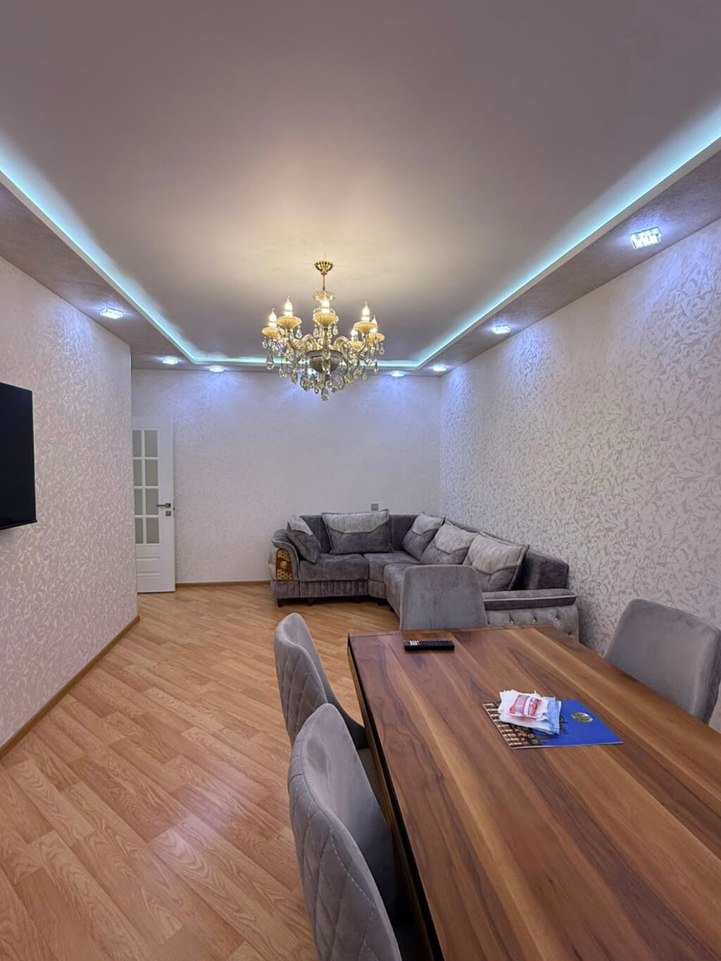 Mənzil, 2 otaqlı, 77 m², satılır, Bakı — 2