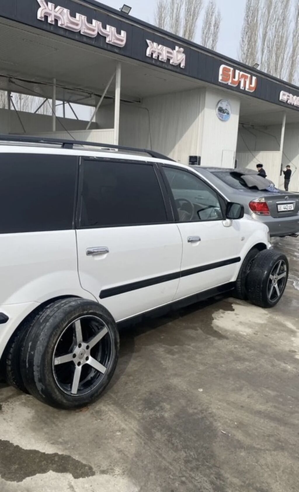 Mitsubishi Chariot: 2003 г., 2.4 л, Автомат, Бензин, Минивэн: фото 4