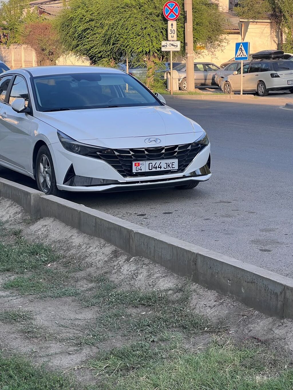 Hyundai Elantra: 2021 г., Седан: фото 2