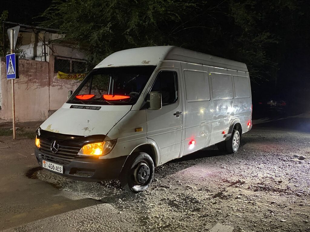 Mercedes-Benz Sprinter грузовой фургон (длинная база, высокий крыша): фото 3
