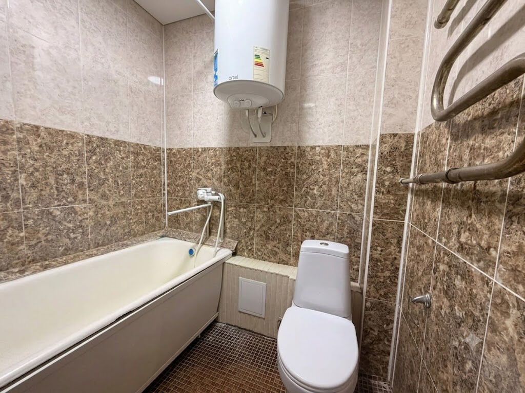 2 комнаты, 44 м², Кок-Жар мкр 104 серия, 3 этаж, Евроремонт: фото 4
