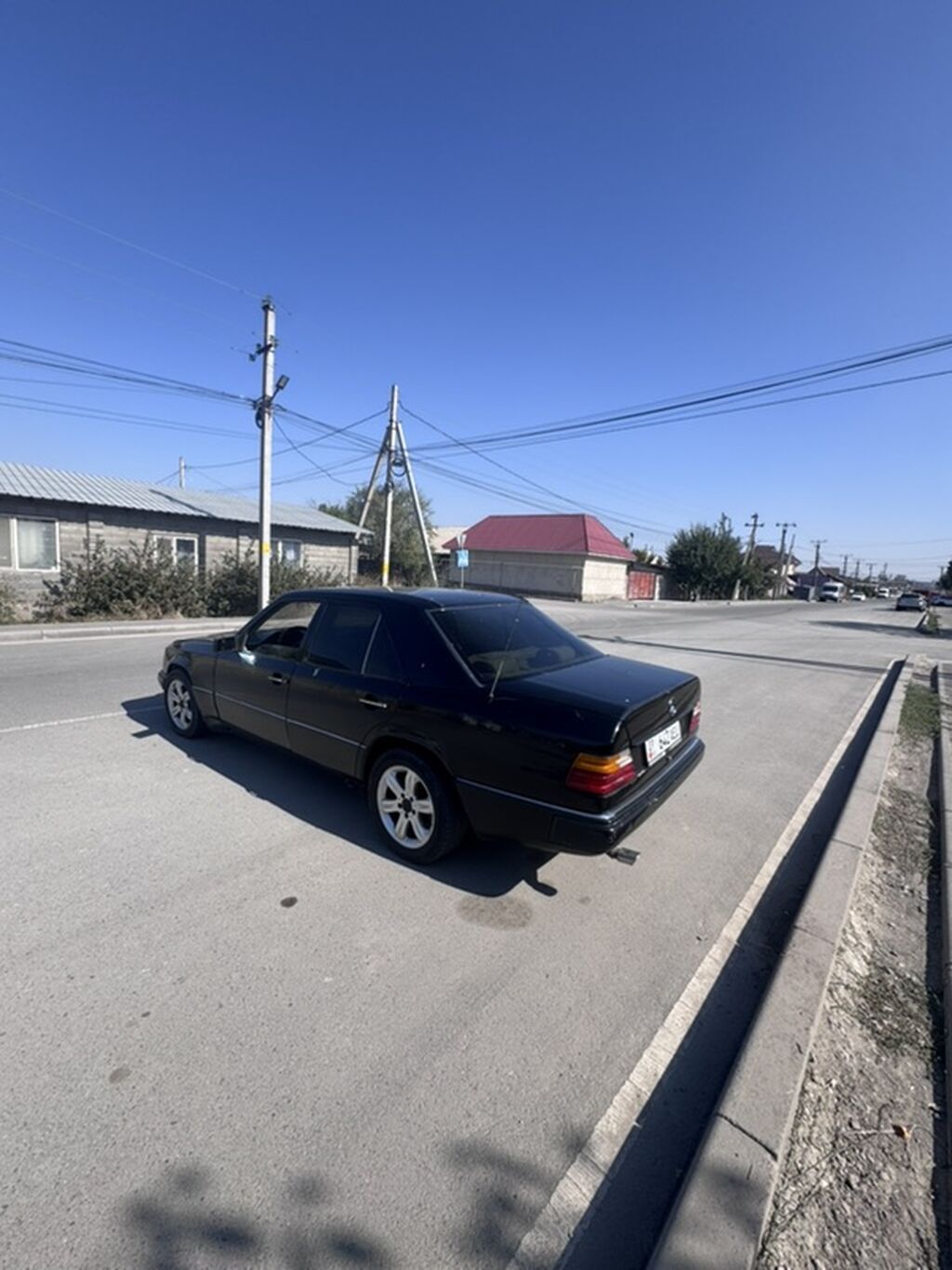 Mercedes-Benz E-Class 1991 г., 2.3 л, механика, бензин: фото 2