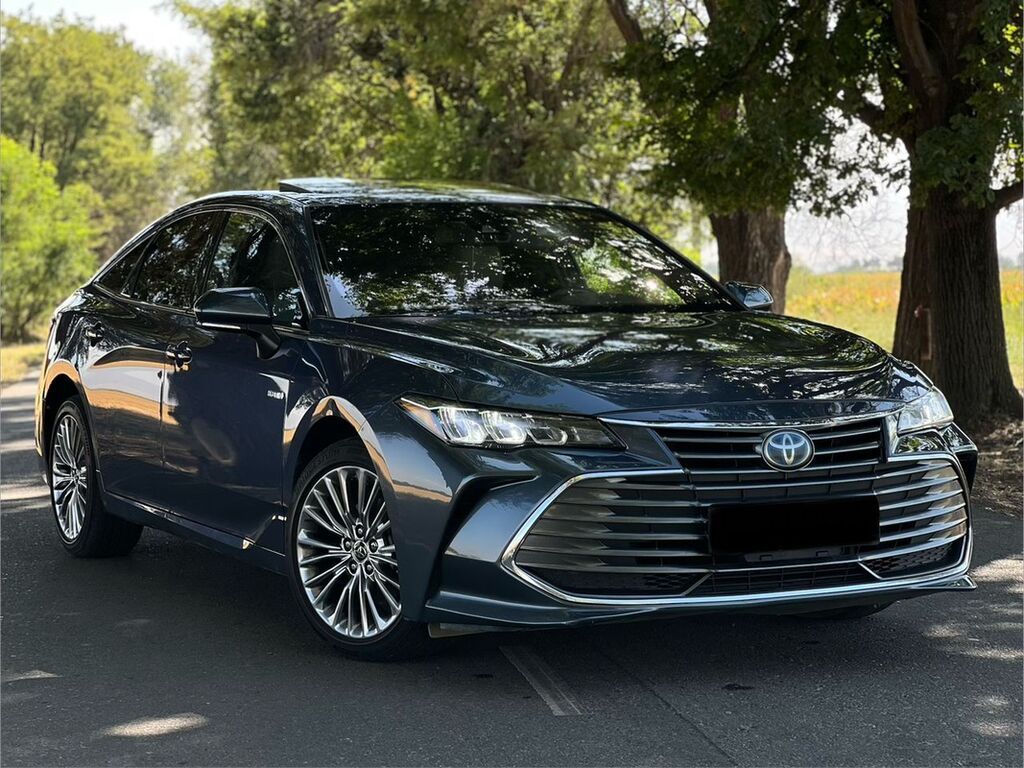 Toyota Avalon: 2018 г., 2.5 л, Вариатор, Гибрид, Седан: фото 1