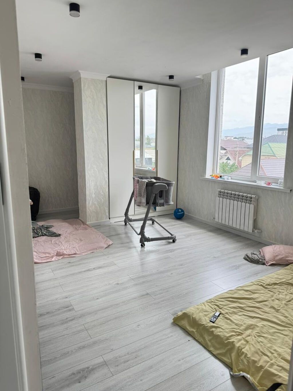2 комнаты, 64 м², Кара-Жыгач ж/м Элитка, 3 этаж, Евроремонт: фото 1