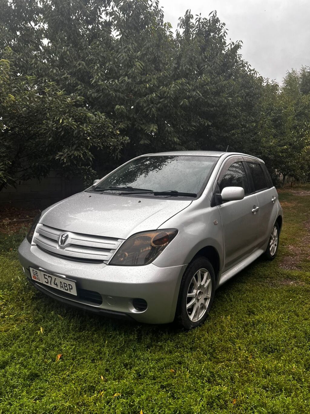 Toyota Ist: 2003 г., Автомат, Бензин: фото 2