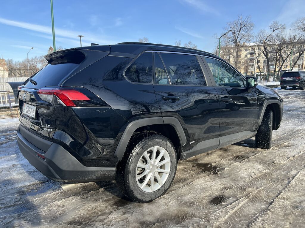 Toyota RAV4: 2019 г., 2.5 л, Автомат, Гибрид, Кроссовер: фото 4