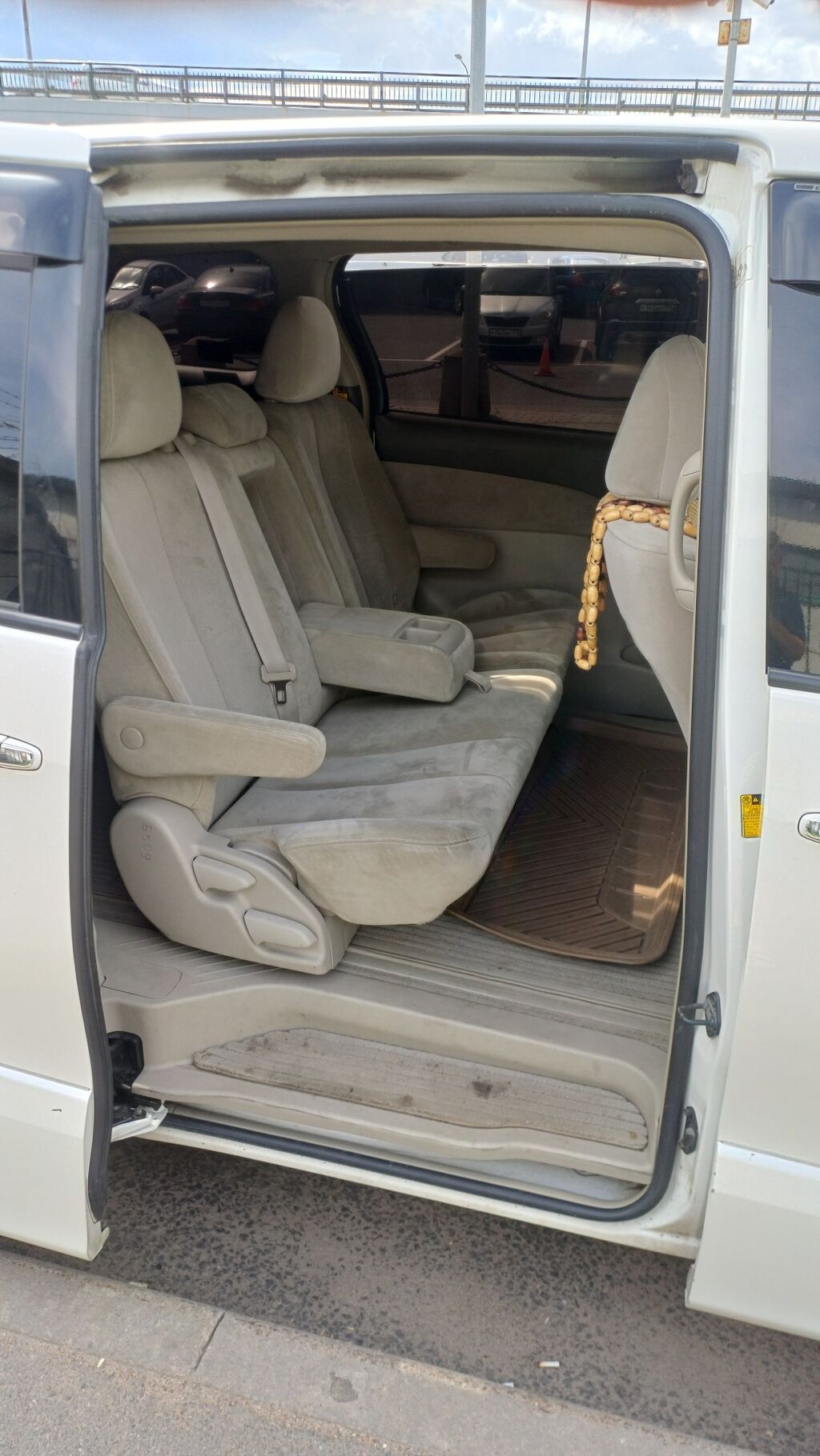 Toyota Estima: 2008 г., 3.5 л, Автомат, Бензин, Минивэн: фото 6