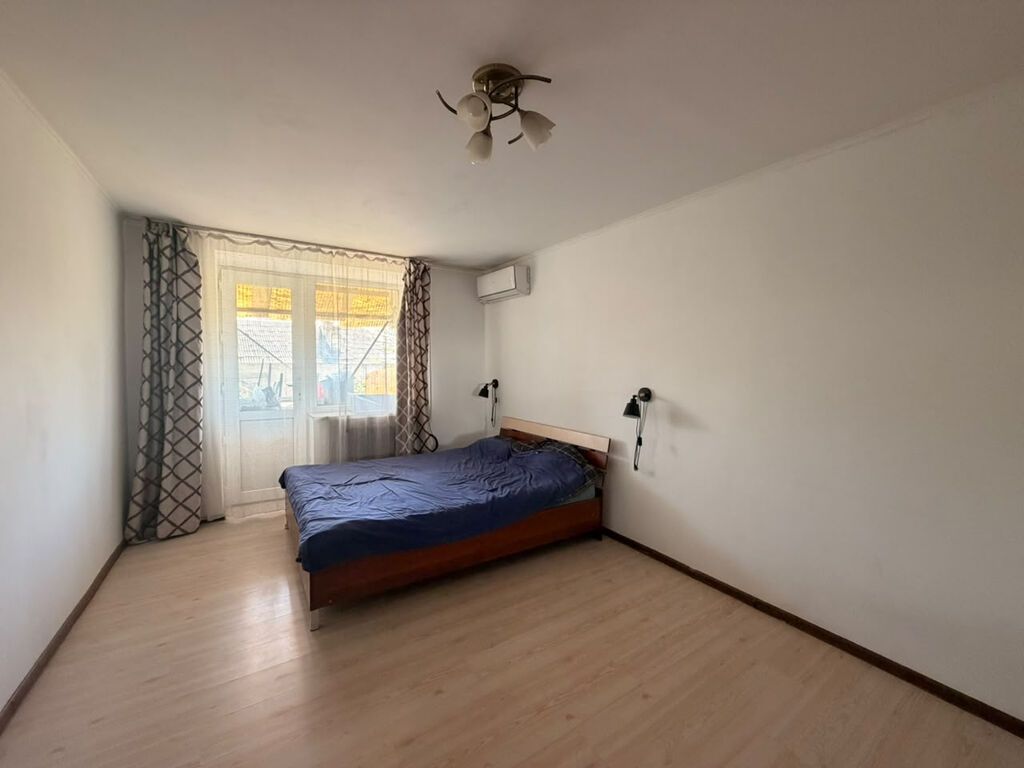 Продается 2-комнатная квартира, 44 м², район БГУ: фото 3