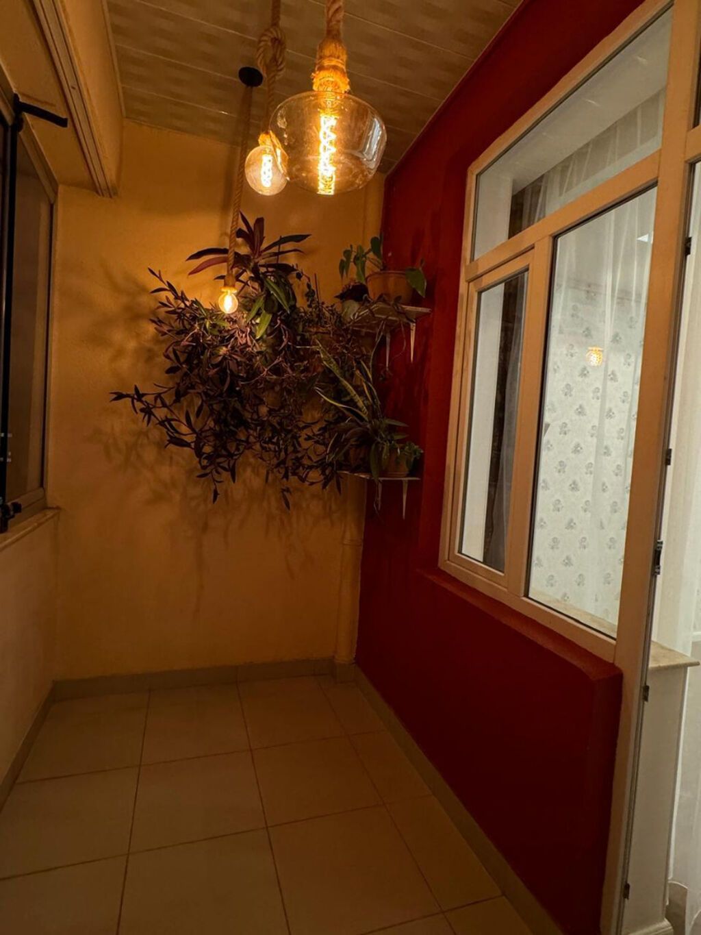 4 otaqlı, Yeni tikili, 167 kv. m