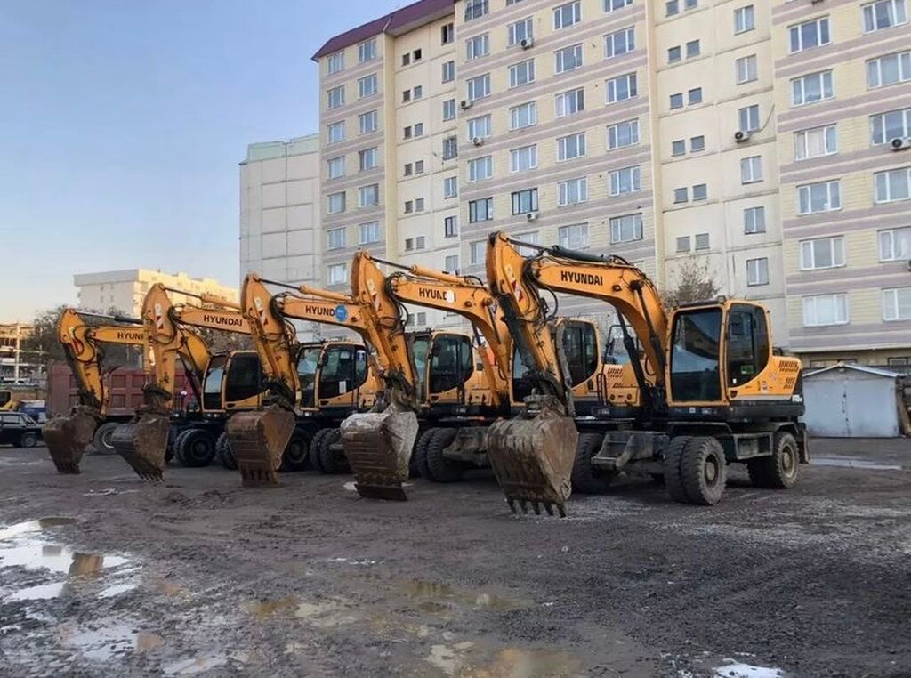 Услуги экскаватора | Выкорчевывание пней, Траншеи, Котлованы: фото 1
