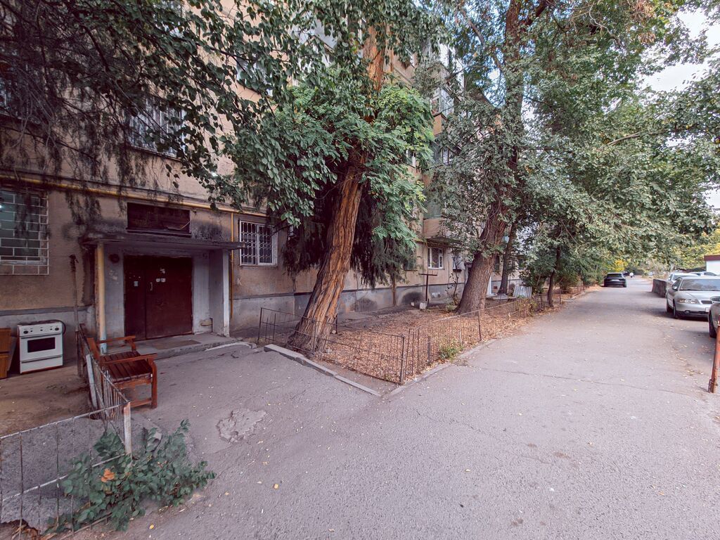 1 комната, 35 м², 104 серия, 1 этаж, Свежий ремонт: фото 2
