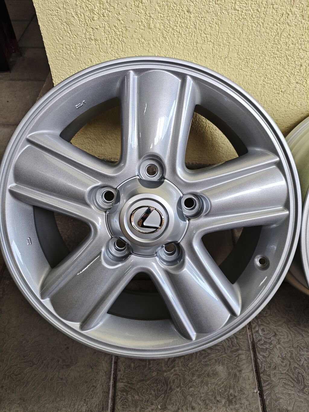 Литые Диски R 18 Toyota, Комплект, отверстий - 5, Б/у: фото 2