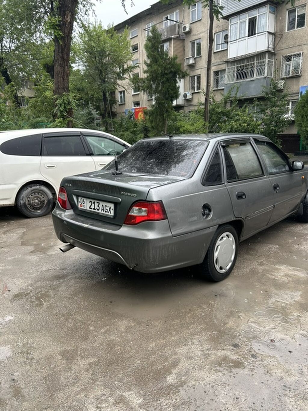Daewoo Nexia: 2012 г., Механика, Бензин, Седан: фото 2