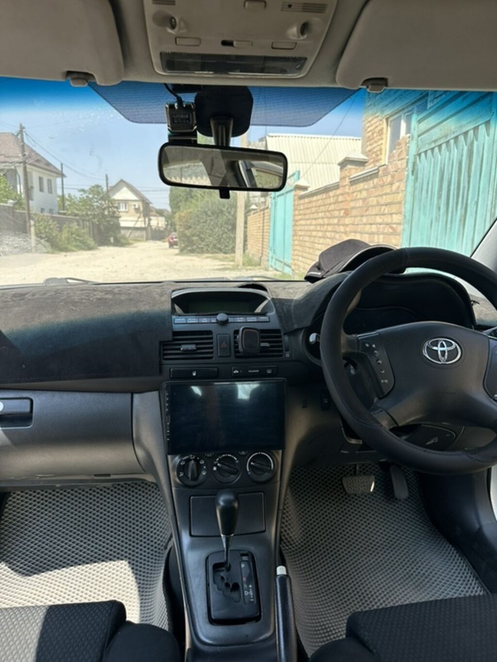 Toyota Avensis: 2005 г., 1.8 л, Автомат, Бензин, Седан: фото 6