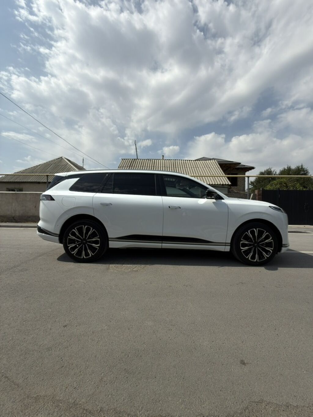 Lixiang L7: 2026 г., 1.5 л, Автомат, Электромобиль, Кроссовер: фото 7