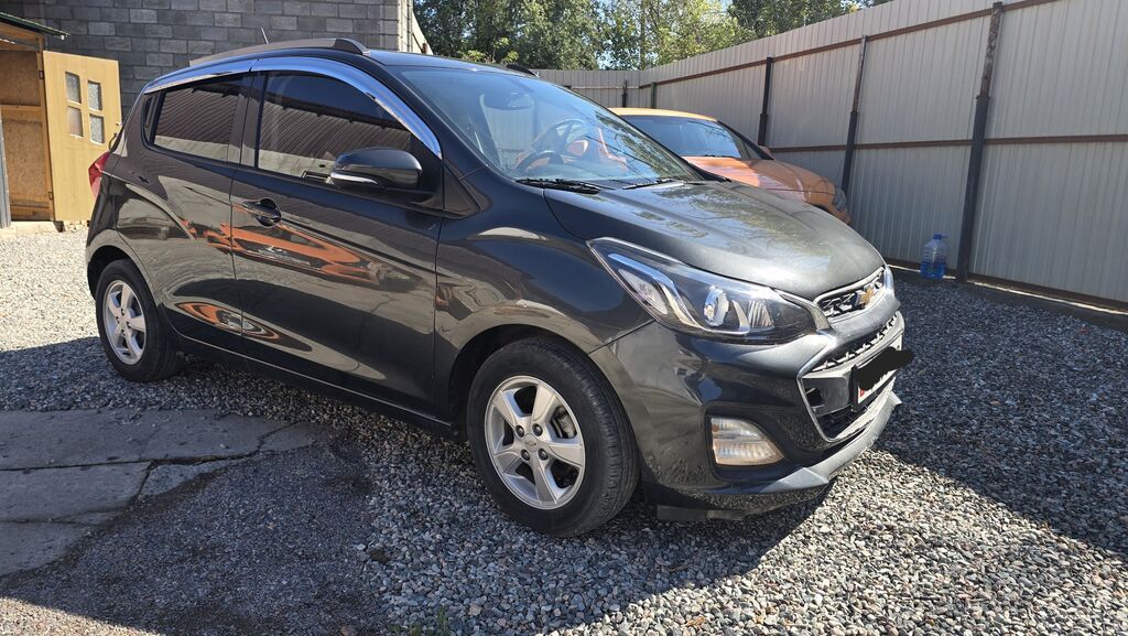 Chevrolet Spark: 2019 г., 1 л, Вариатор, Бензин, Хэтчбэк: фото 1