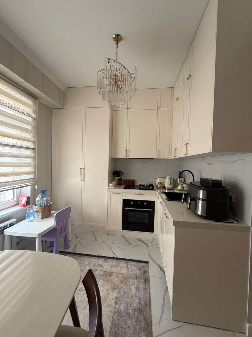 3 комнаты, 93 м², Асанбай мкр Элитка, 3 этаж, Евроремонт: фото 2