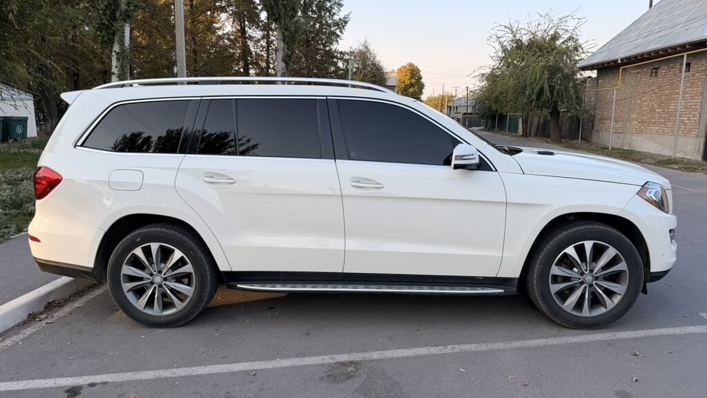 Mercedes-Benz GL-Class: 2015 г., 3 л, Автомат, Бензин, Внедорожник: фото 5