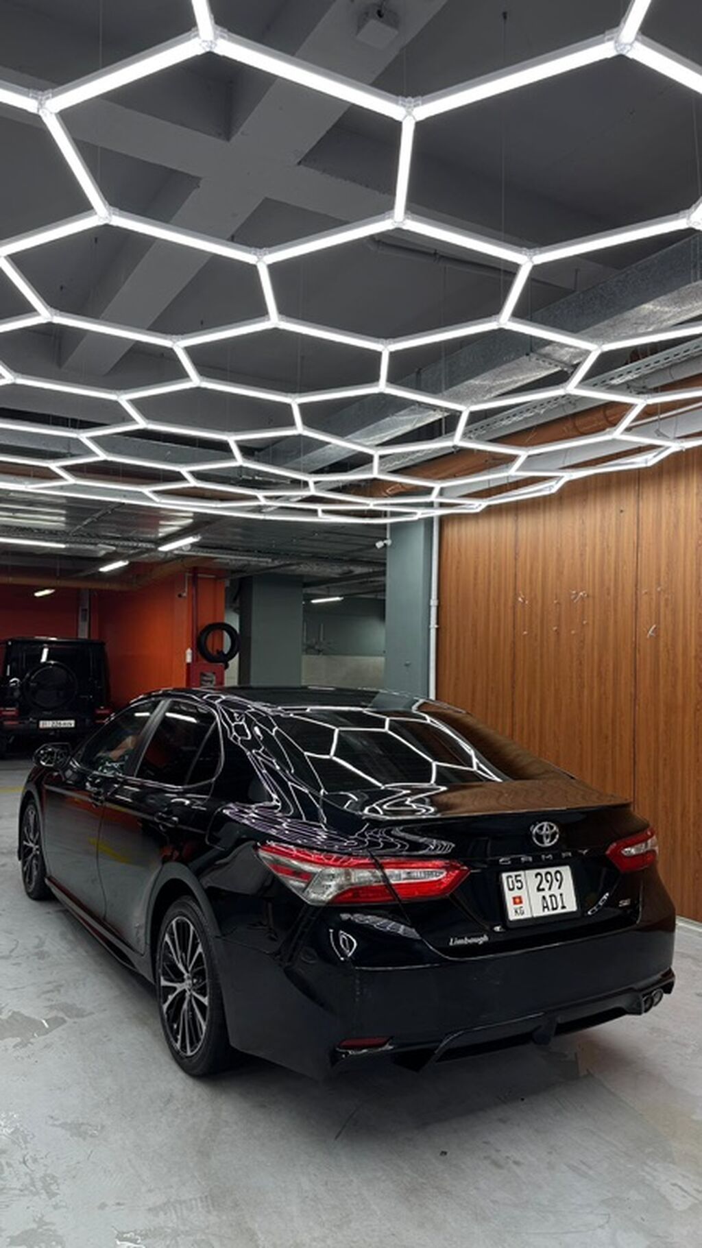 Toyota Camry: 2018 г., 2.5 л, Автомат, Бензин, Седан: фото 2