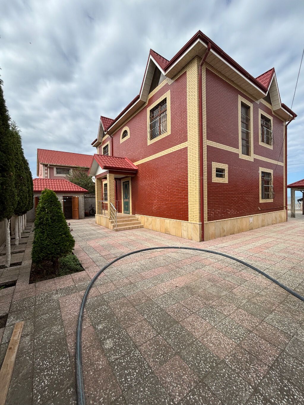 Nabran, 216 kv. m, 5 otaqlı, Hovuzsuz, Kombi, Qaz, İnternet