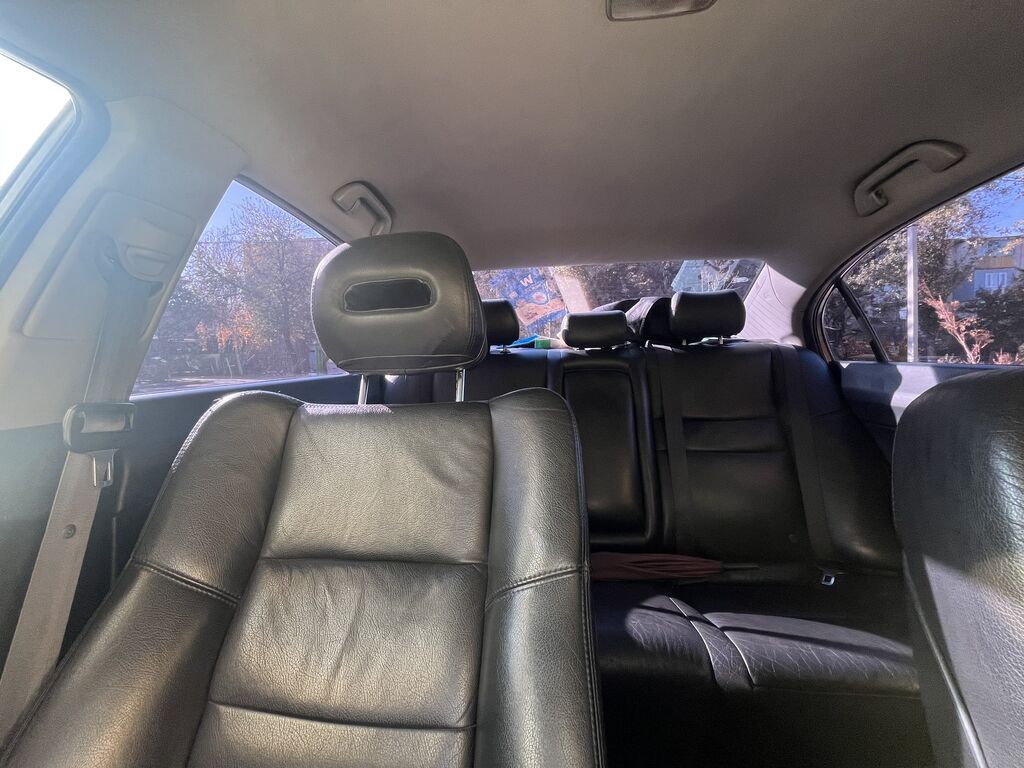 Honda Civic: 2010 г., 1.3 л, Автомат, Гибрид, Седан: фото 6