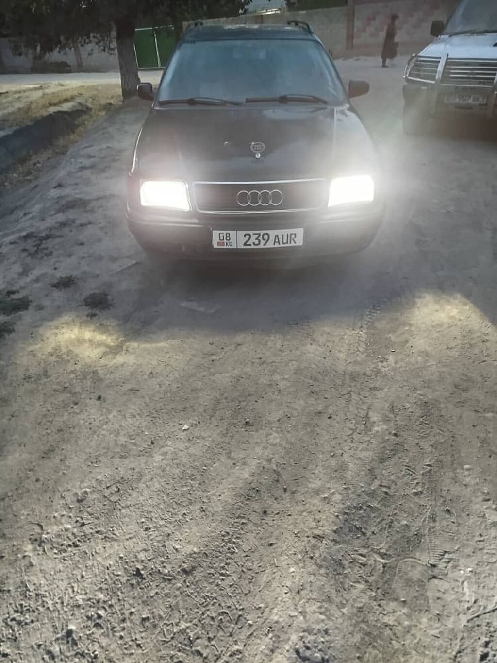 Audi S4: 1993 г., 2.3 л, Механика, Бензин, Универсал: фото 4