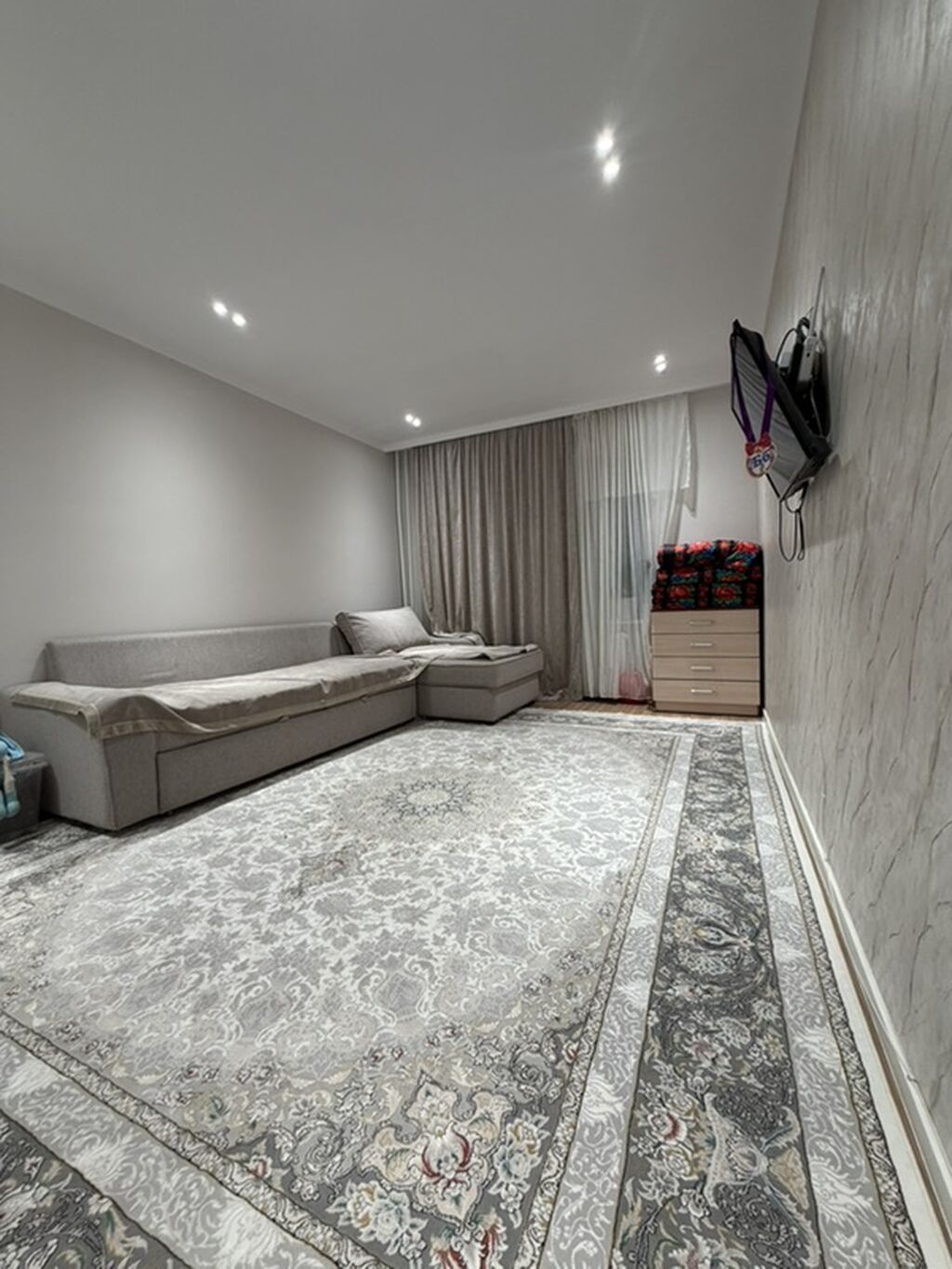 2 комнаты, 49 м², 10 мкр 105 серия, 1 этаж, Свежий ремонт: фото 2