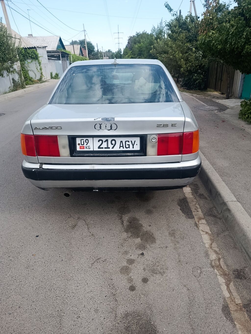 Audi 100: 1991 г., 2.3 л, Механика, Бензин, Седан: фото 2