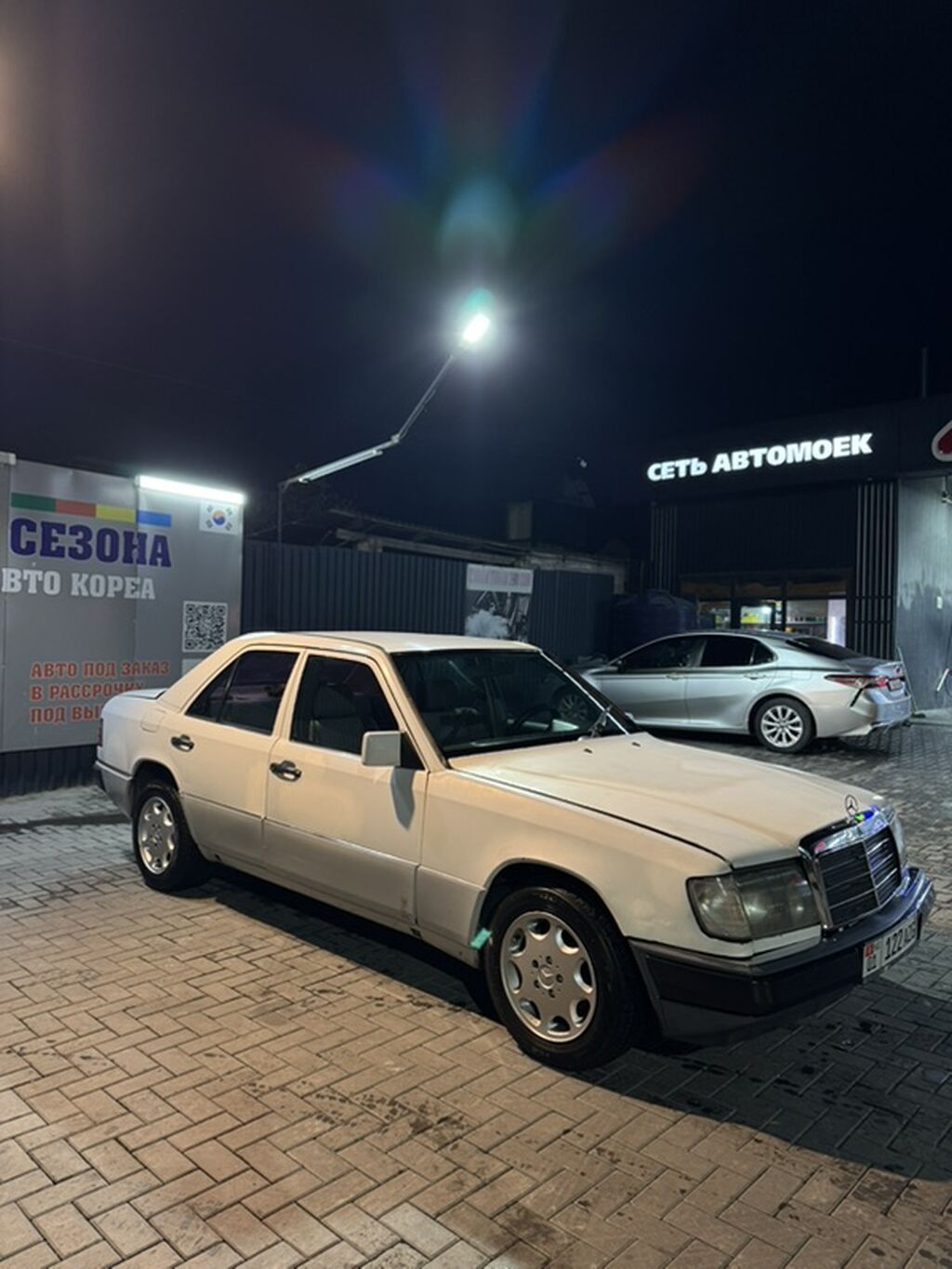 Mercedes-Benz E-Class: 1990 г., 2 л, Механика, Бензин, Седан: фото 3