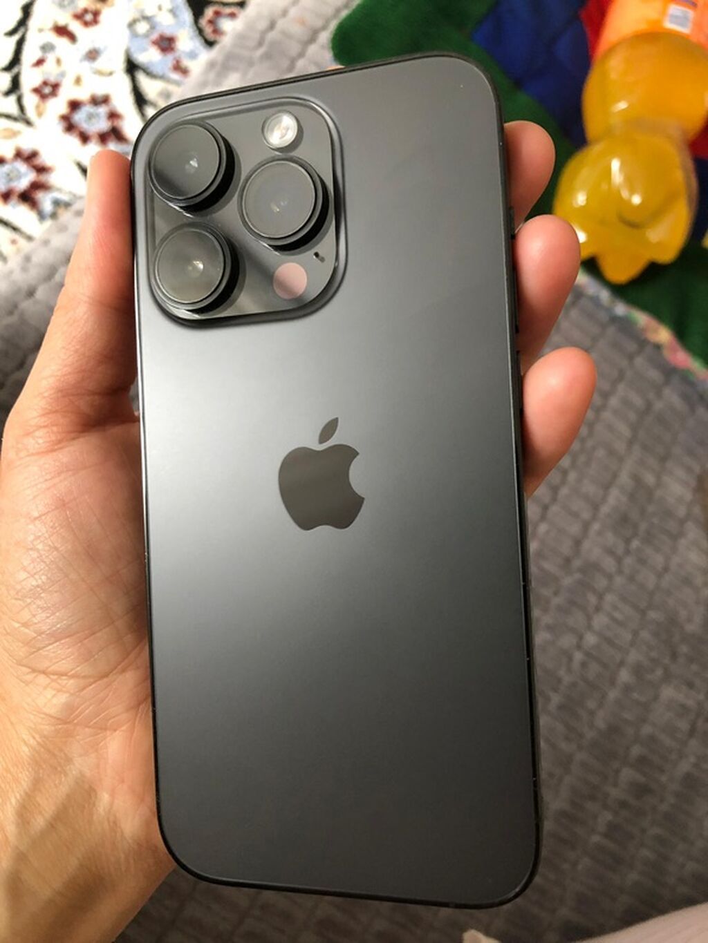 IPhone 13 Pro Max, графитовый цвет. - Дисплей 6.7", OLED Super Retina: фото 4