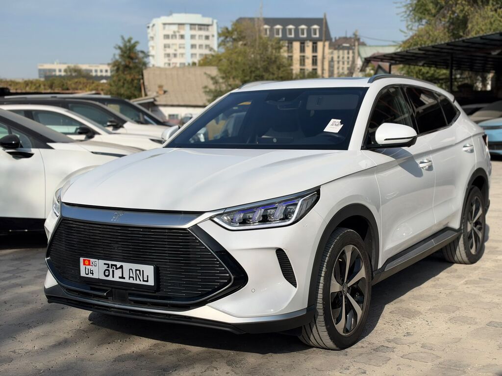 BYD Song Plus: 2021 г., 1.5 л, Автомат, Гибрид, Кроссовер: фото 1