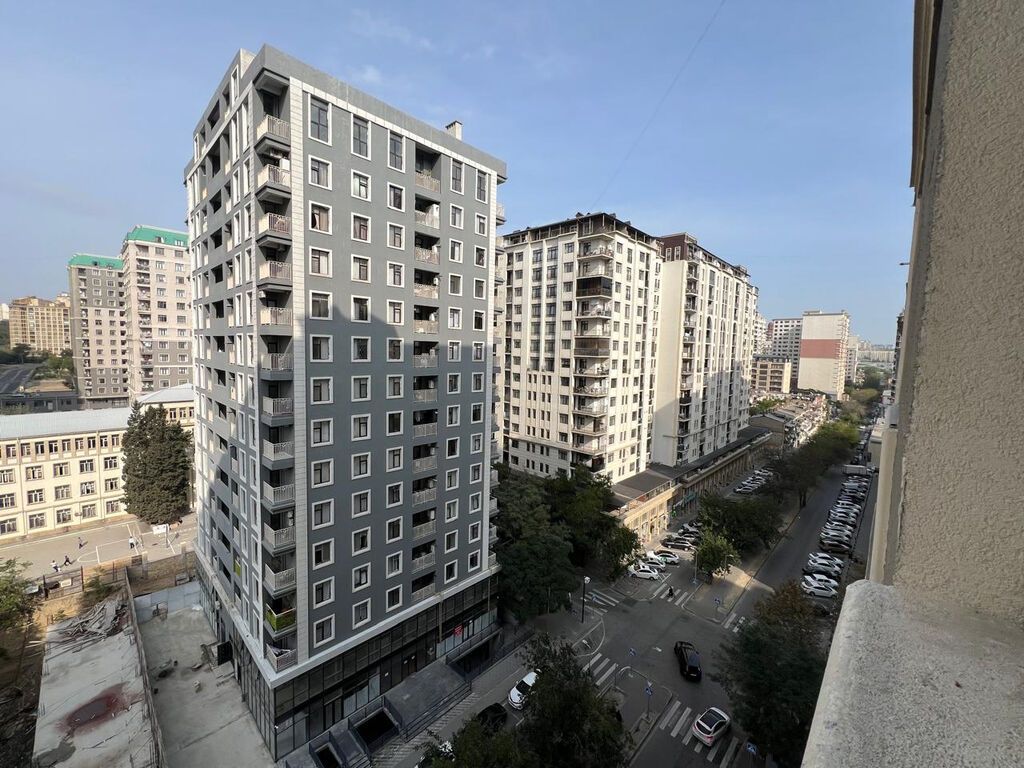 3 otaqlı, Yeni tikili, 157 kv. m