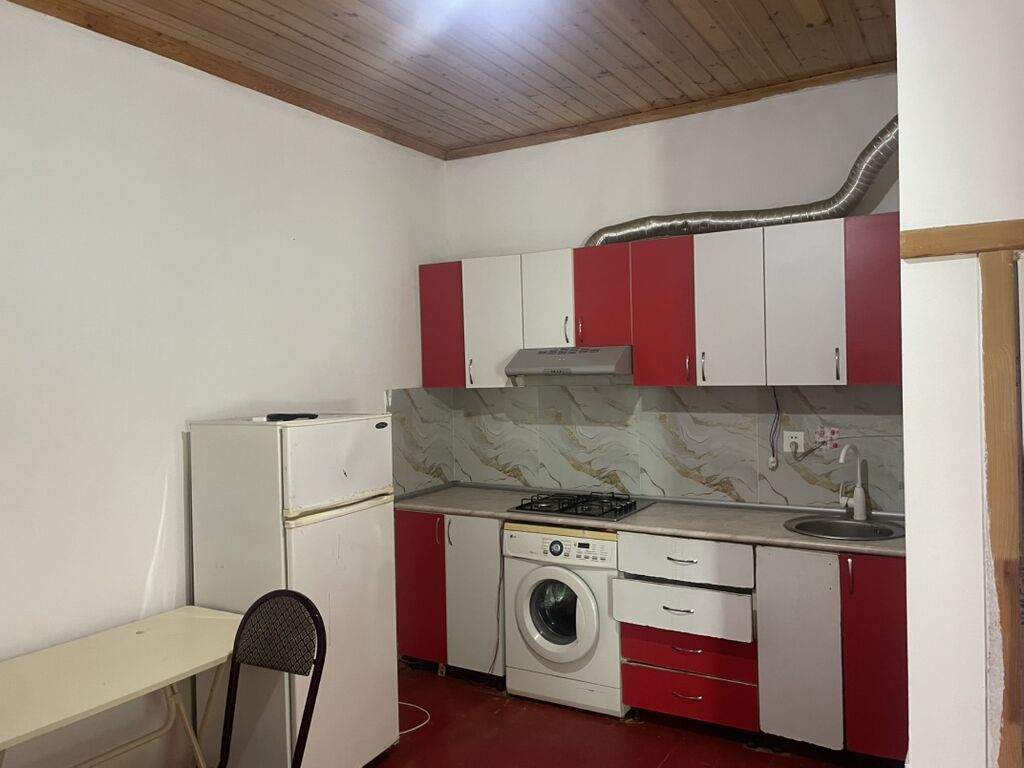 Kirayə üçün 1 otaqlı həyət evi - Plan: zal/mətbəx studiya tipli