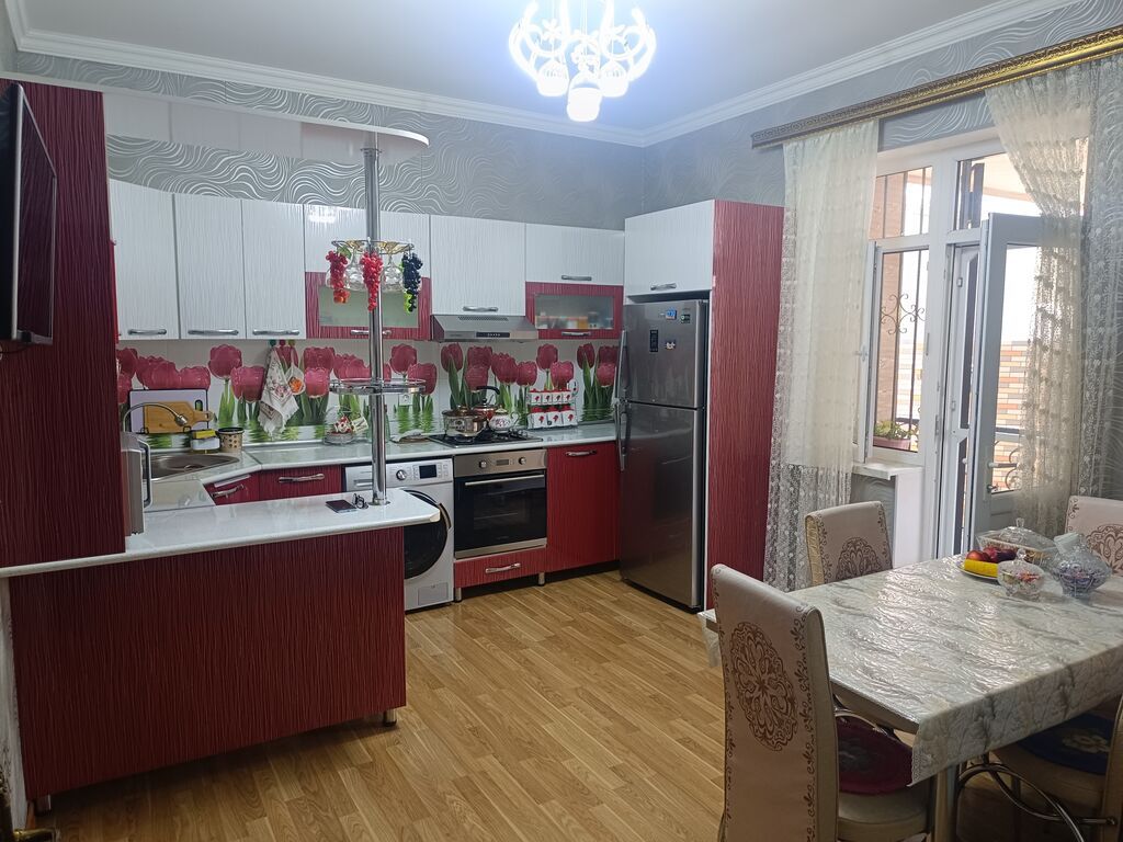 3 otaqlı, 110 kv. m, Kredit yoxdur, Yeni təmirli