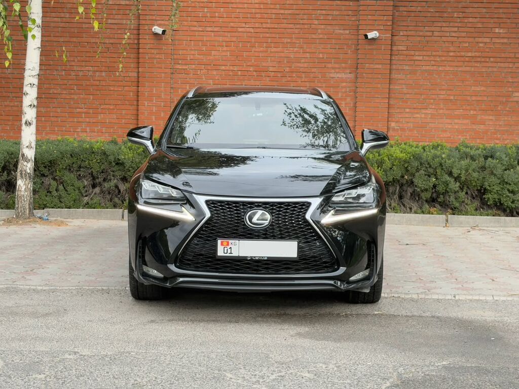Lexus NX: 2015 г., 2 л, Автомат, Бензин, Кроссовер: фото 2