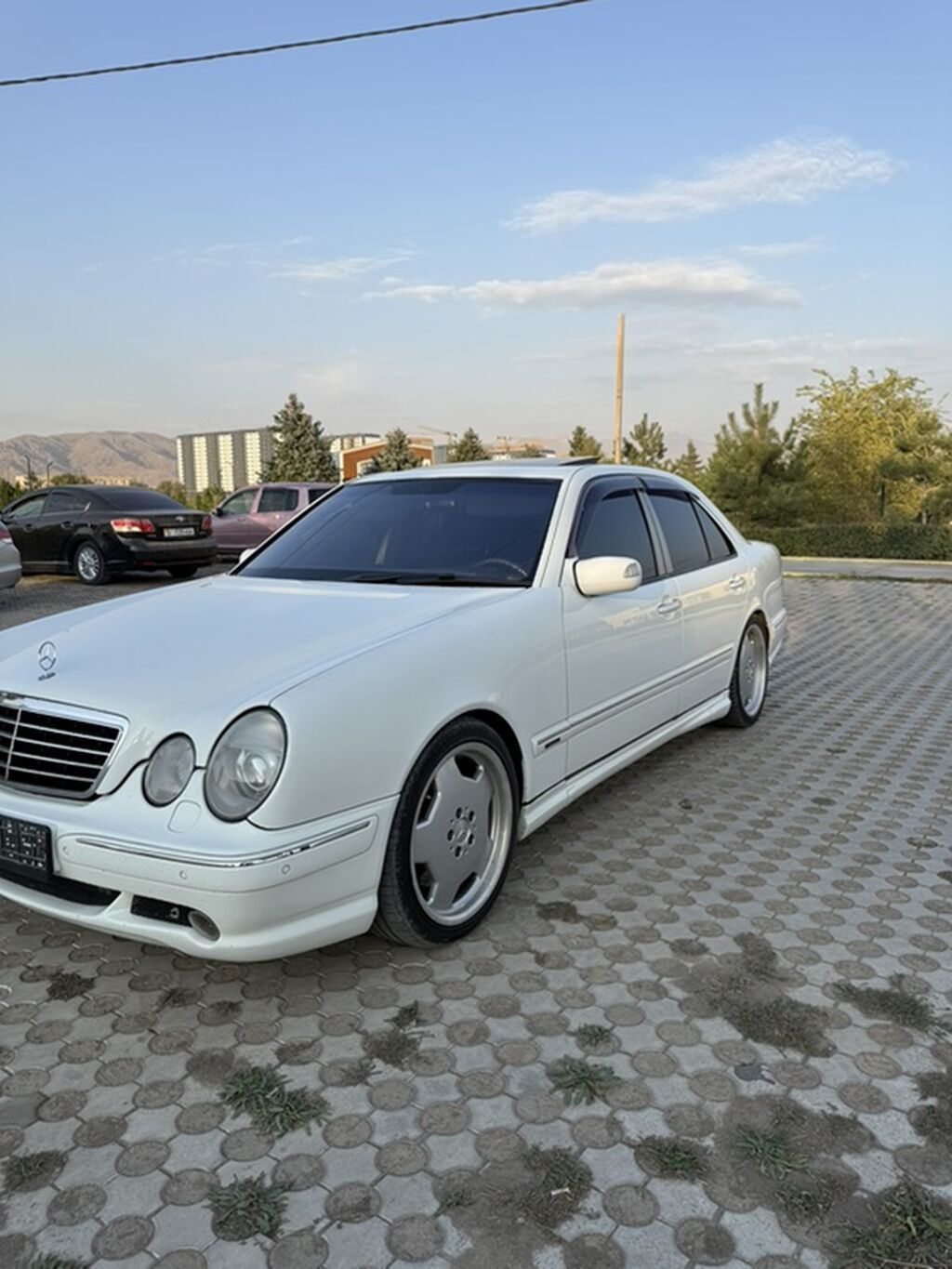 Mercedes-Benz E-класс AMG: 2001 г., Автомат, Бензин, Седан: фото 2
