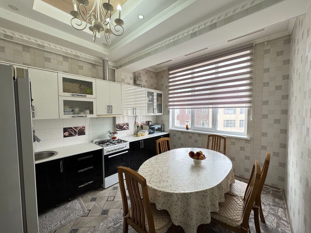 3 комнаты, 106 м², Асанбай мкр Элитка, 10 этаж, Евроремонт: фото 3
