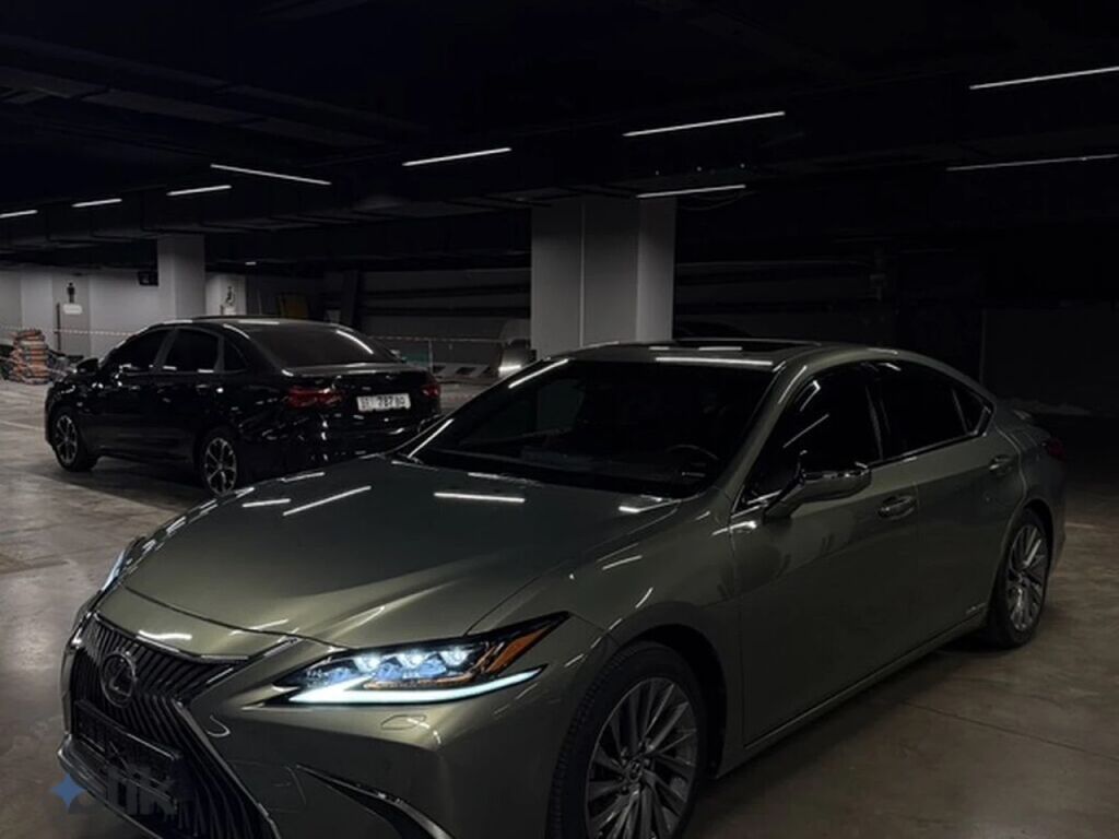 Lexus ES: 2019 г., 2.5 л, Автомат, Гибрид, Седан: фото 4