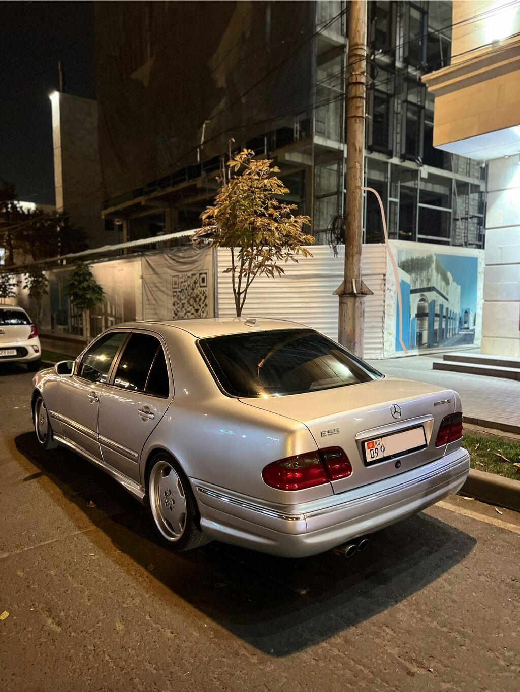 Mercedes-Benz E-класс AMG: 2001 г., 5.5 л, Автомат, Бензин, Седан: фото 3