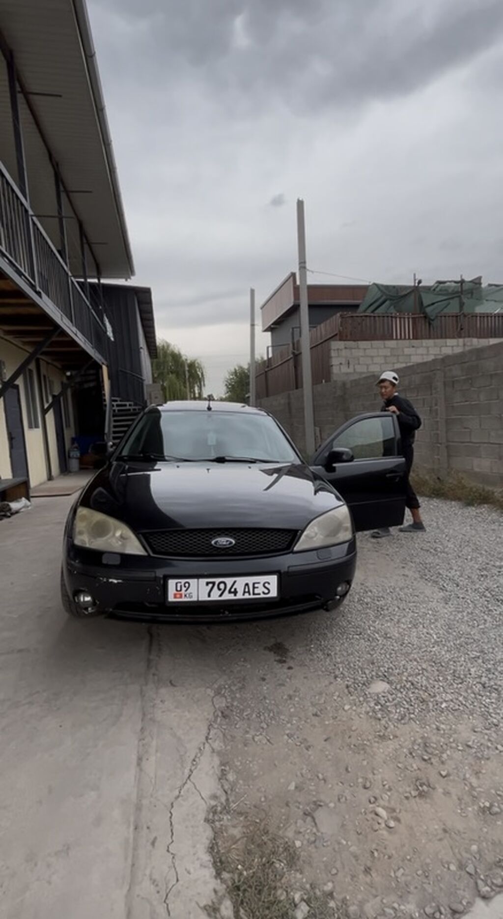 Ford Mondeo: 2003 г., 2.5 л, Автомат, Бензин, Седан: фото 1