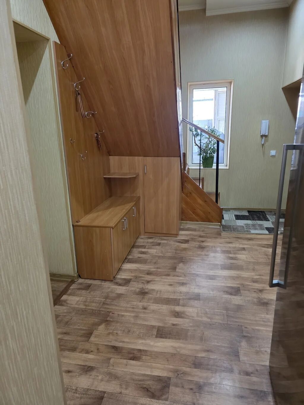 Продаем теплый,уютный двухэтажный дом в Рабочем Городке.Входит в: фото 6