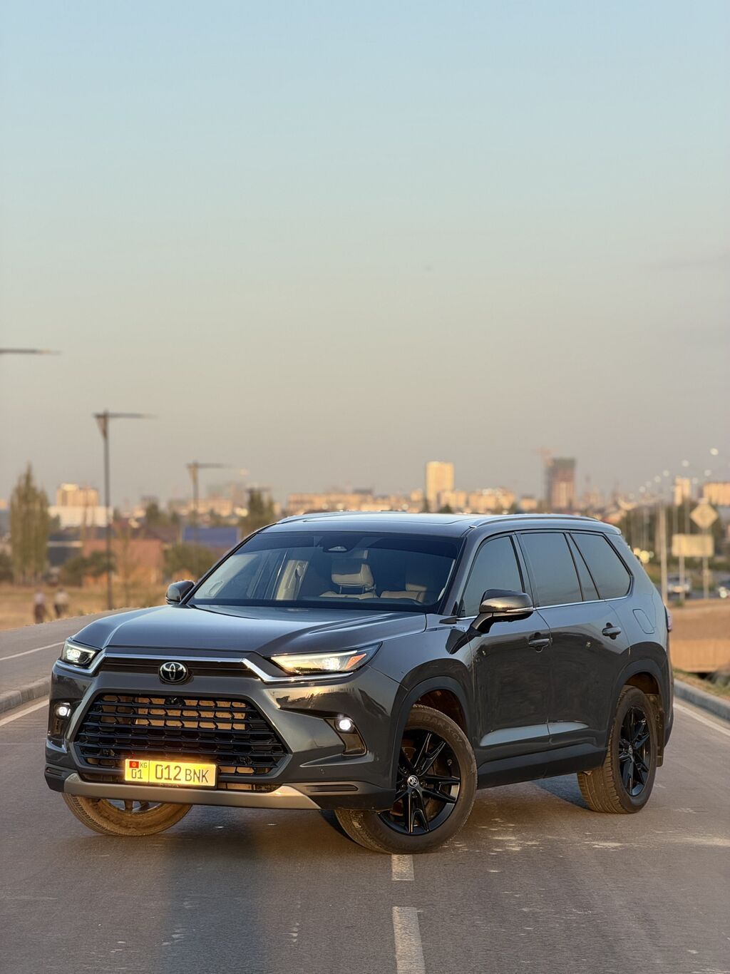 Toyota Grand Highlander: 2024 г., 2.4 л, Автомат, Бензин, Внедорожник: фото 2