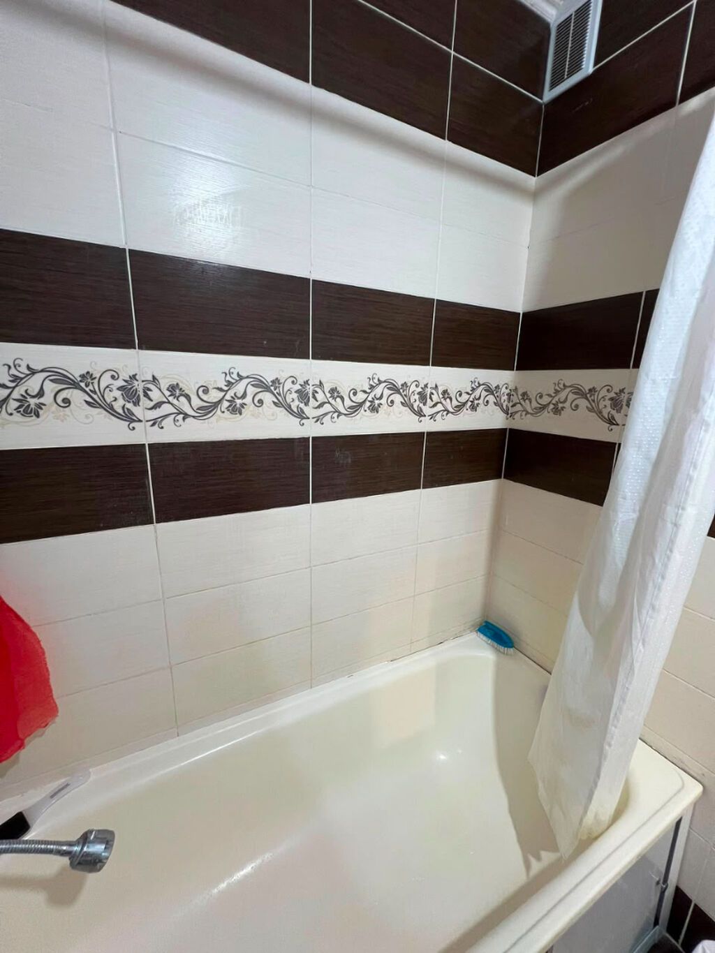 2 комнаты, 63 м², 12 мкр 106 серия, 9 этаж, Евроремонт: фото 2
