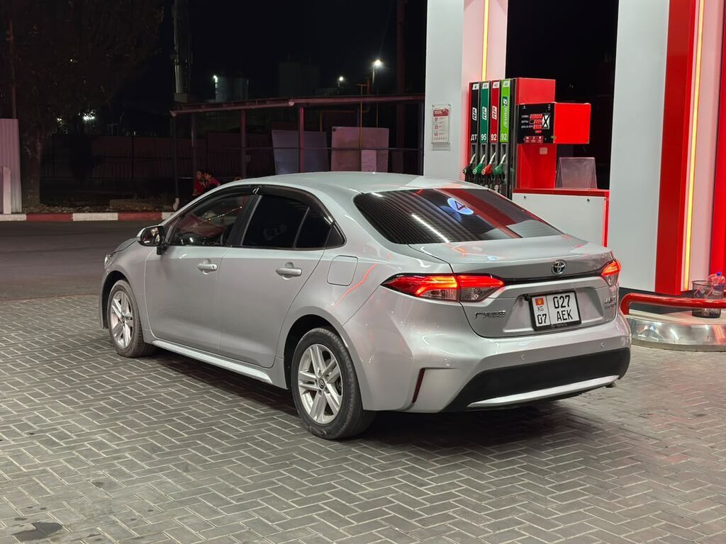 Toyota Levin: 2019 г., 1.8 л, Автомат, Гибрид, Седан: фото 4
